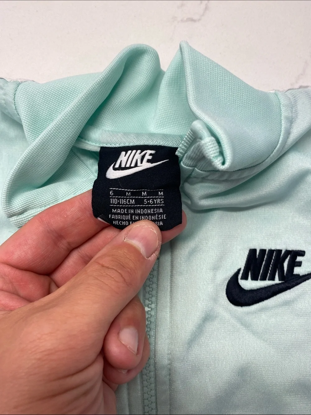 Nike Girls Mint Green Zip Jacket Heart Sleeve Valentines Day Pastel READ 💕